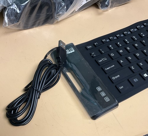 Lot of 7 Adesso AKB-222UB Antimicrobial Foldable Waterproof Compact Keyboards - Picture 3 of 7