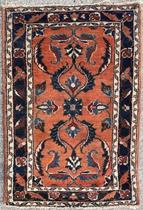 Antique Middle Eastern rug Handwoven