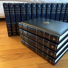 Encyclopedia Britannica 15th Edition 32 Volume Complete Set Padded Leather NICE