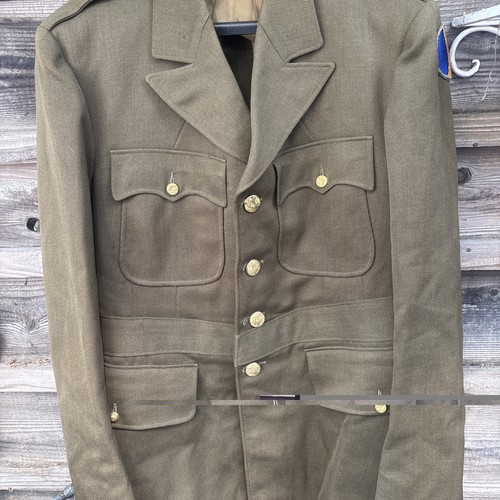 Vintage WWII U.S. Enlisted Man's Four Pocket Wool Service Coat Size 40R