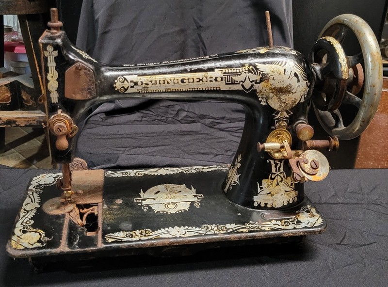 Singer Sewing Machine