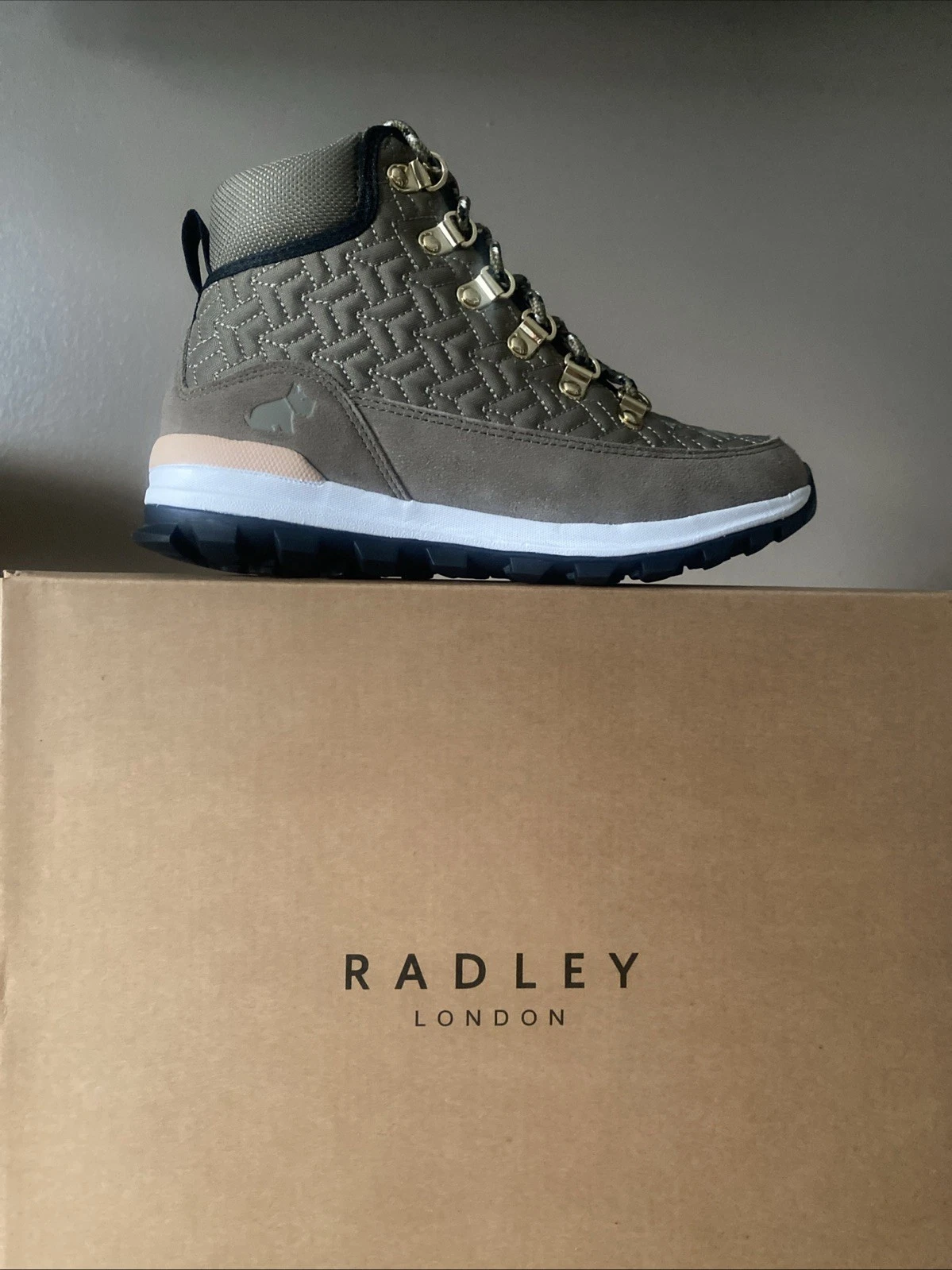 Radley London Islington Green Ladies Quilted Hiking Boot In Khaki Size 5 BNIB