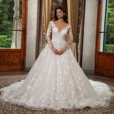 Boho A-Line Wedding Dress V-Neck Long Sleeves Lace Applique Pleated Bridal Gowns
