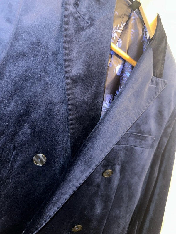 Gianni Feraud cross button blazer , velour, size 40”, RRP £225 40S·New with image 2