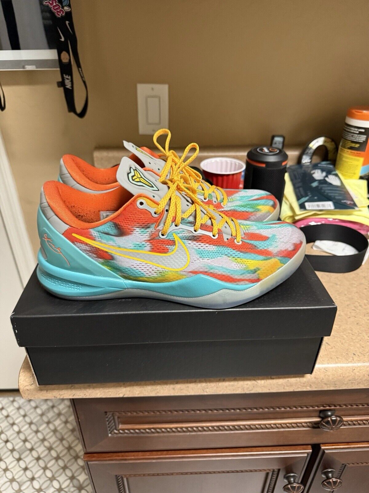 Picture 1 of 6