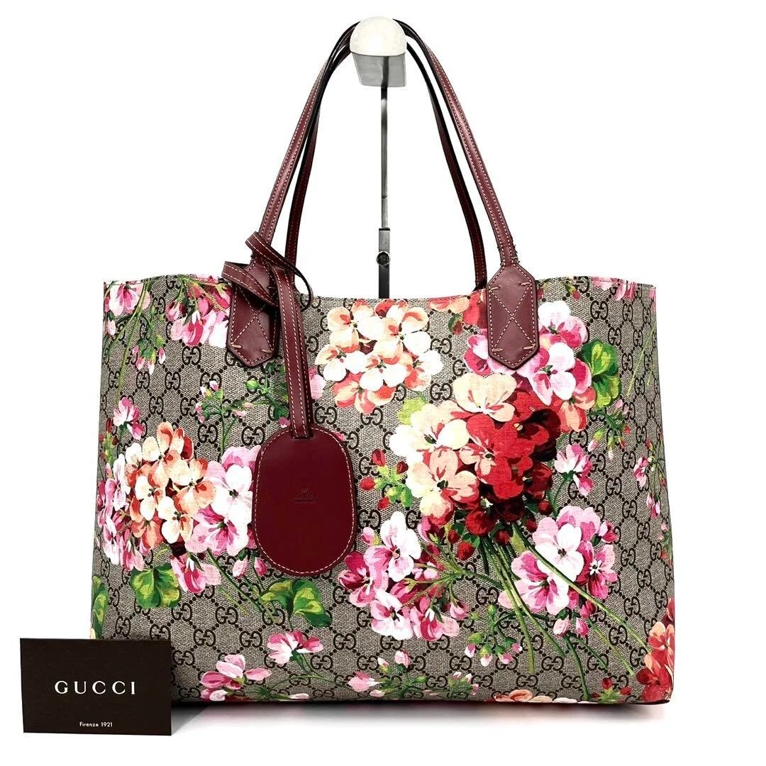 Gucci tote hotsell reversible