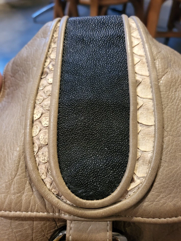 Bolso Bandolera De Colección Khirma Eliazov Mujer Piel de Serpiente Cuero Raya Correa de Cadena Foto 3 de 4