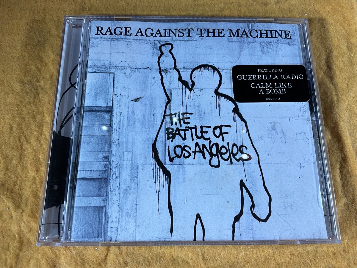 V11-33 RAGE AGAINST THE MACHINE The Battle Of Los Angeles - 1999