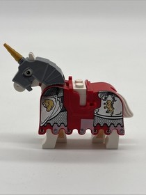 Lego Lion Barding White Horse Castle Minifigure  10223 Clips MINT Complete 7947