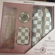 Velvet Caviar Travel Bag - Nude Vice - Magsafe Compatible