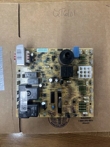 Trane Furnace Control Board X13650874010 50N02-495, Pre-owned