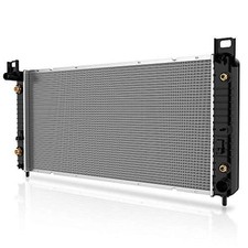 34'' Radiator Compatible with Chevy Silverado 2500 With Engine Oil Cooler