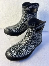 Bogs Floral Neutral Black/White Short Waterproof Rain Boots Womens 6