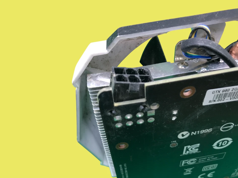 MSI Nvidia Geforce GTX 960 2gd5t Oc Scheda Grafica GDDR5 2GB, Piccolo Danno - Immagine 2 di 4