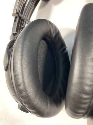 Bose A20 Aviation Headset with Helicopter u174 Plug and Soft Case