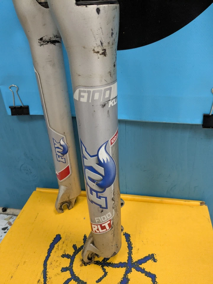FOX F100 RLT 26" Fork 100mm 100 x QR Non-Boost - Image 4 of 4