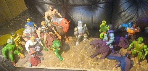 Lot of 17 Vintage MOTU Masters of the Universe Figures He-Man Battlecat Skeletor