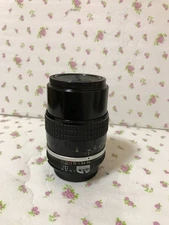 NIKON NIKKOR 135mm f3.5 Black Built-in Hood