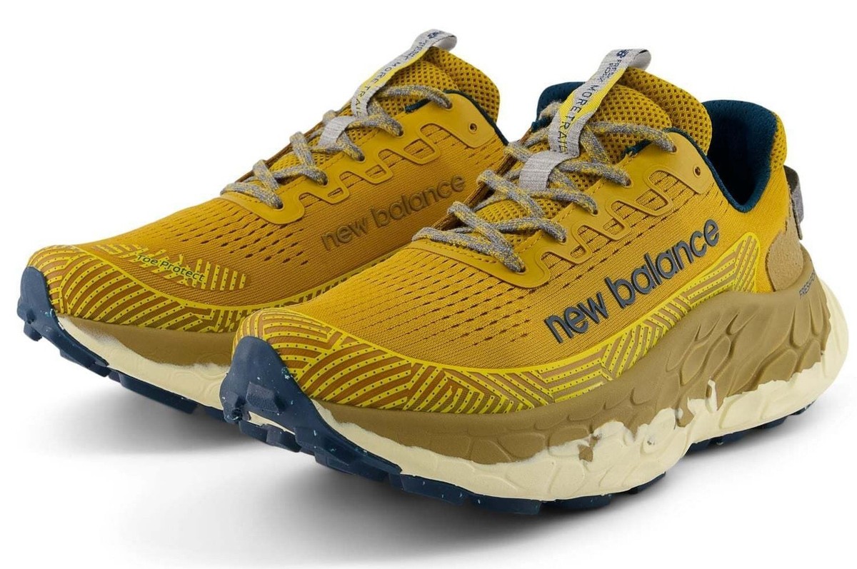 New Balance Fresh Foam スニーカー ブラック/イエロー New Balance Men's Fresh Foam X 880v13 (Bright Yellow) - M880Y13