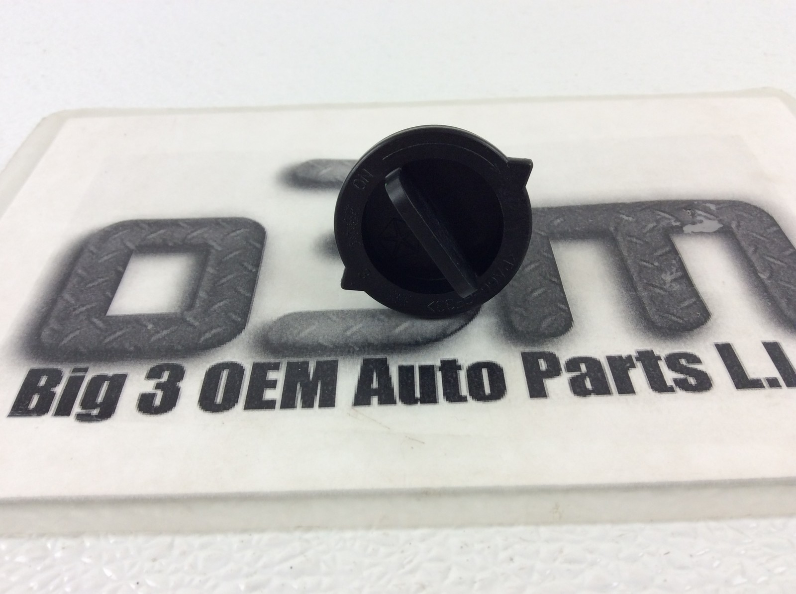 Jeep Grand Cherokee Dodge RAM 1500 Chrysler 300 5.7L Hemi PCV Valve