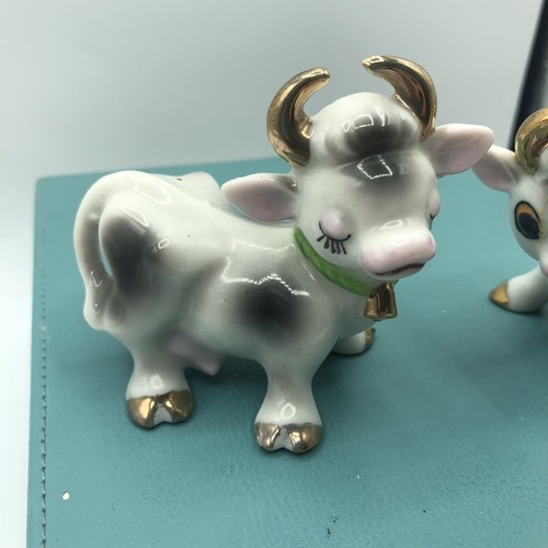 Vintage Cow Bovine Salt & Pepper Shaker Set Gold Highlights Japan Repaired Fun - Picture 6 of 10