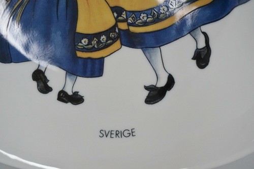 Rorstrand Swedish Decorative Plate Square Swedish National Costume 7-3/4" - Picture 4 of 8
