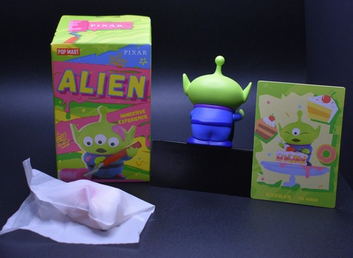 Disney Pop Mart Alien Immersive Experience Figure The Baker (A3) - Picture 2 of 2