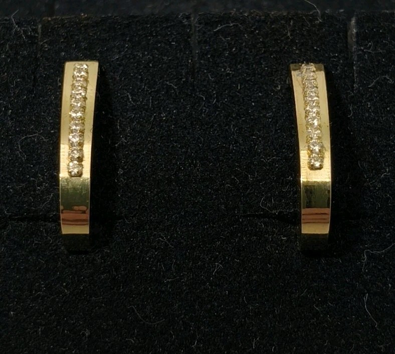 Pendientes oro 18k 750 Mls. Aros Ovalados Con Circonitas Ref.149. 18x3MM.