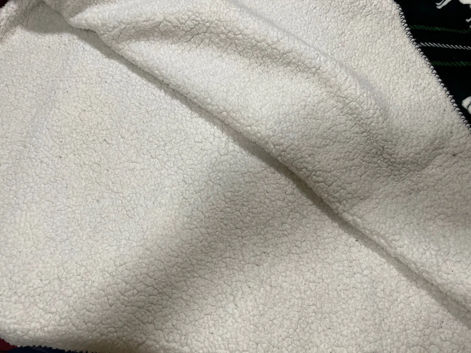 Victoria's Secret Pink Plush Sherpa Green Blanket White Dog 50x60in Christmas - Image 3 of 4