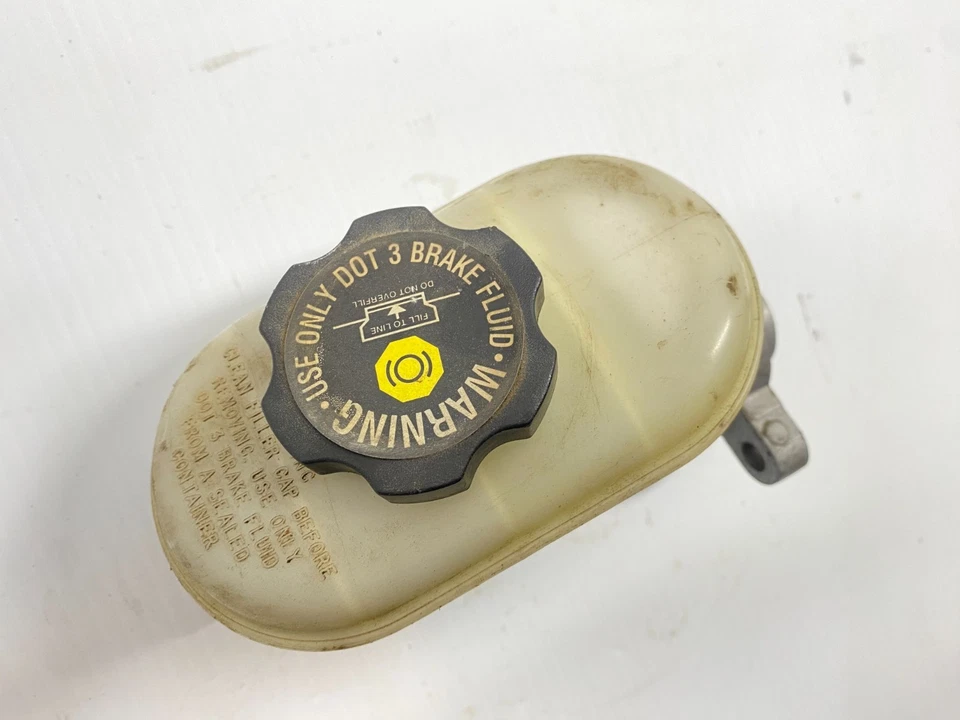 Chevrolet Camaro 1993-1997 cilindro maestro de freno OEM, 541-00937 Foto 3 de 4