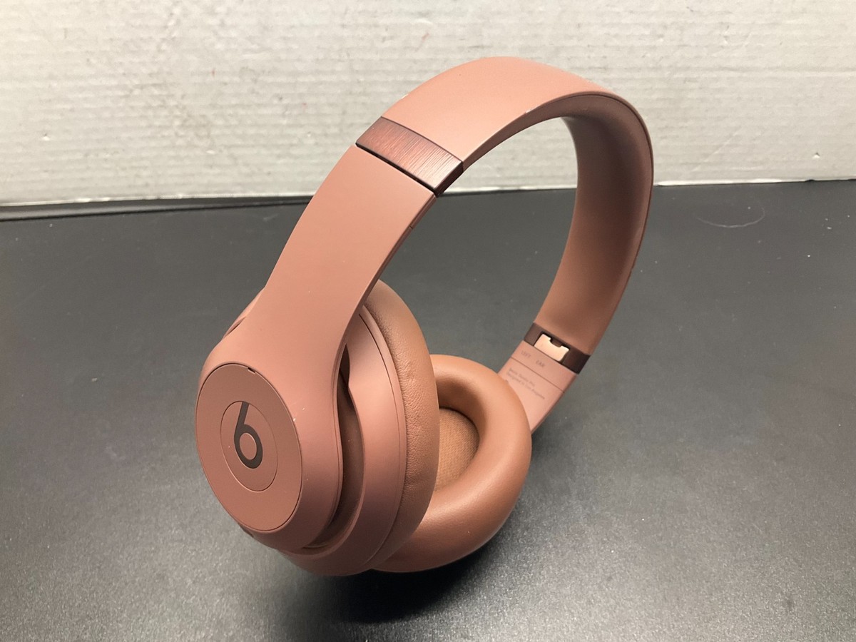 Beats - Studio Pro x Kim Kardashian - Dune - Beige | eBay