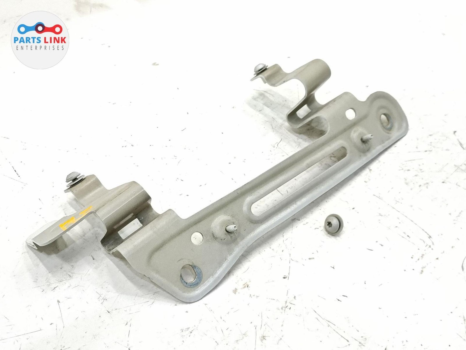 Bentley Bentayga Speed 2017-2020 Front Left Fender support