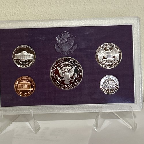 1992 United States Mint Proof Set with Certificate of Authenticity - Picture 7 of 7