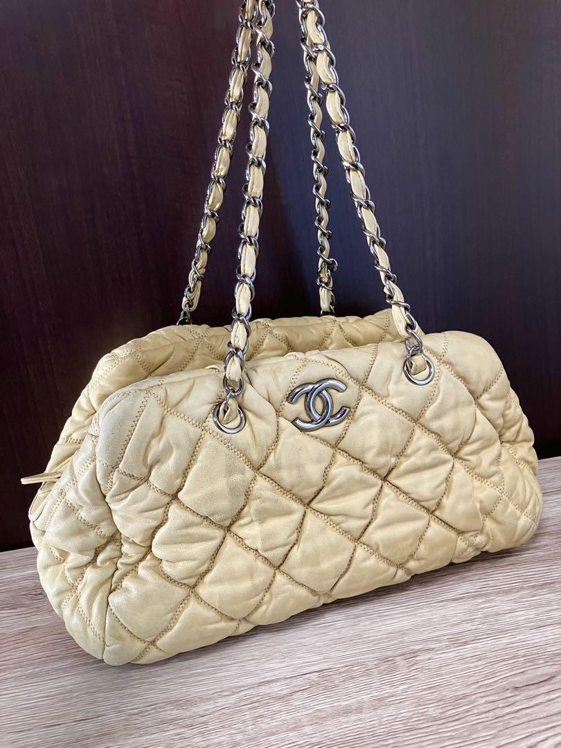 Chanel Bubble Quilt Beige Leather Shoulder Bag with Auth Card