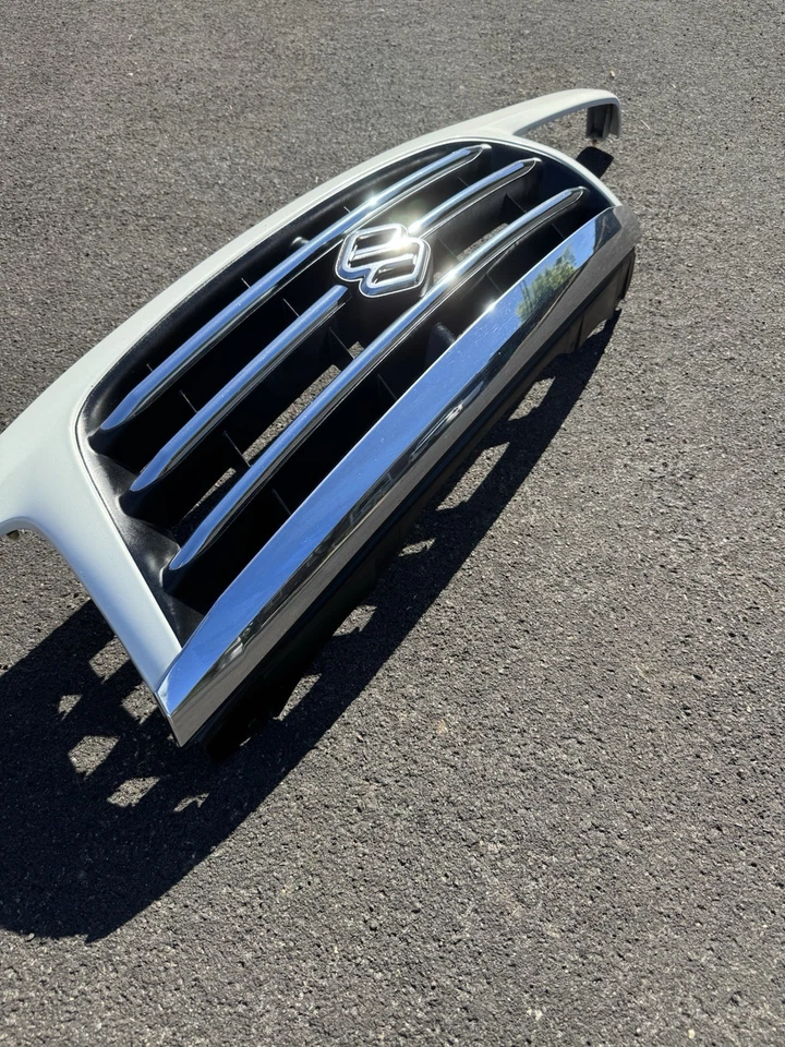 2002 Suzuki XL7Genuine OEM Front Grille - Image 2 of 2