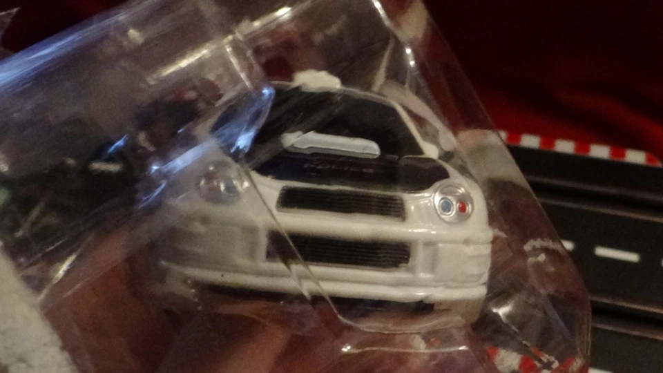 Escala 1:43 Spin Drive POLICE SLOT CAR NOS, Ruedas Iluminadas (LISTO PARA CARRERAS) Foto 4 de 4