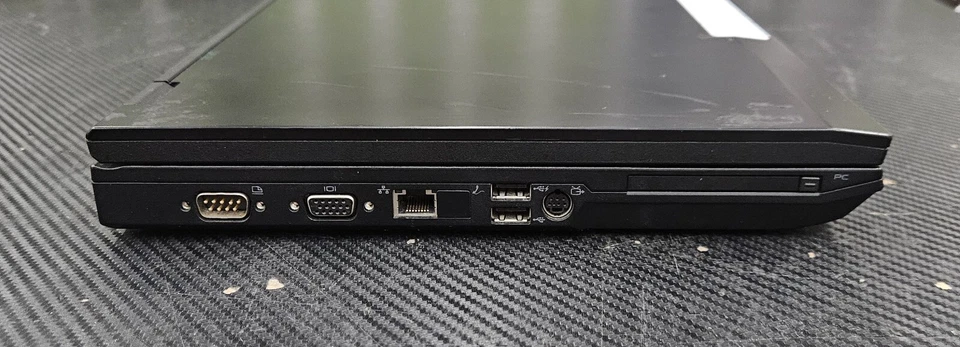 Dell Latitude E5500, Core 2 Duo T7250, 4GB RAM, 60GB HDD, SIN SISTEMA OPERATIVO, BATERÍA DEFECTUOSA Foto 4 de 4