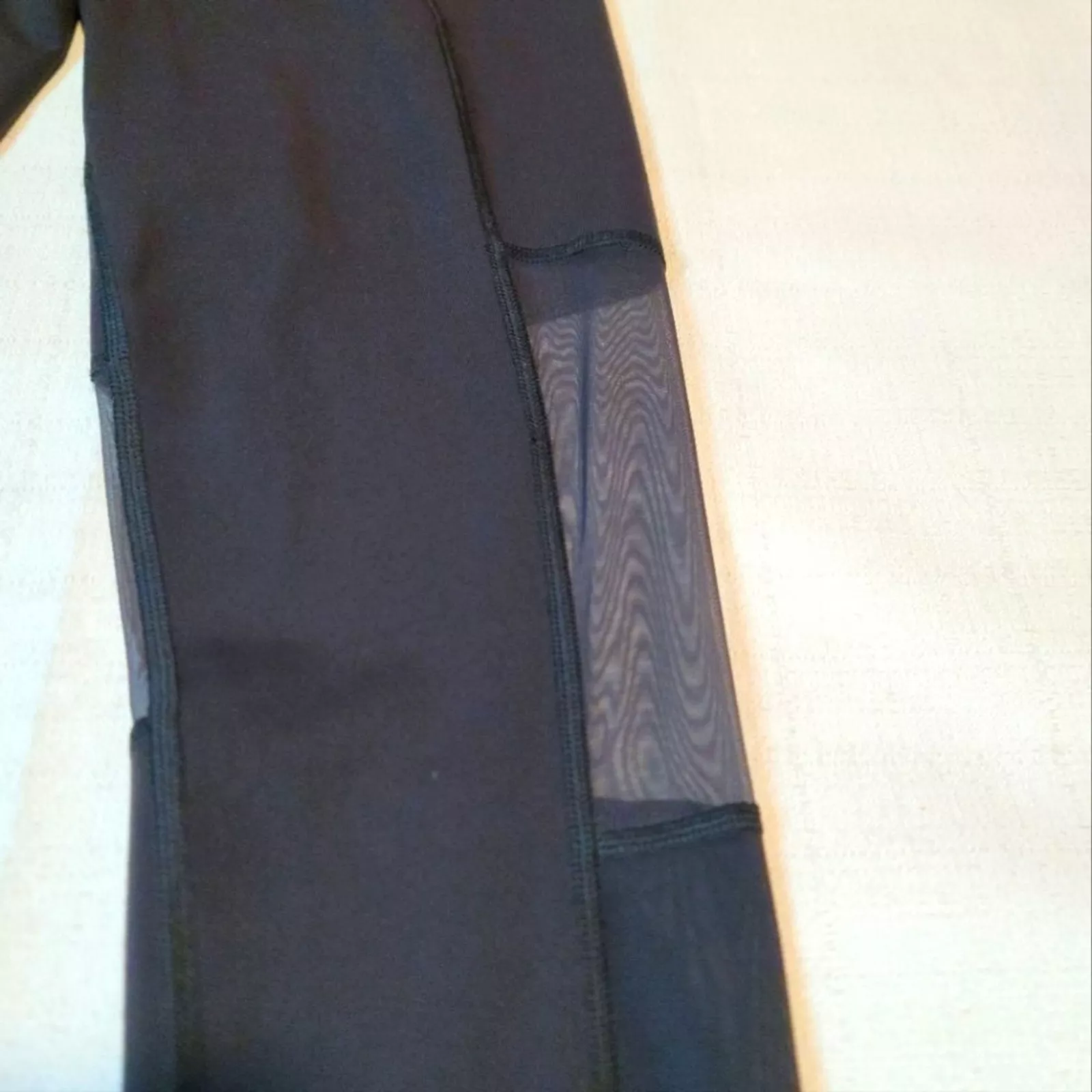 victoria-secret-vs knockout leggings