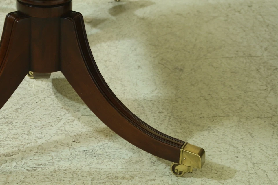 L53364EC: Mesa de comedor antigua de cereza Duncan Phyfe Stauston Foto 4 de 4