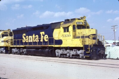 ATSF 5330 SD-45 HESPARIA CA (SANTA FE) ORIGINAL SLIDE 05-01-87 T7-10 | eBay