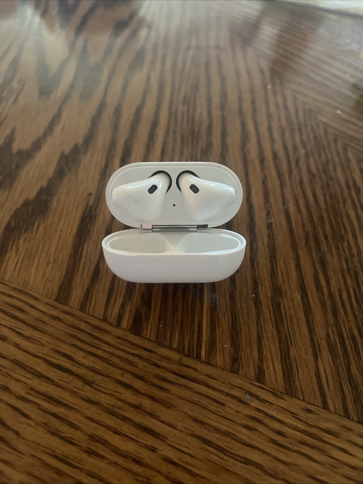 Apple AirPods 2nd Generation with Charging Case - White