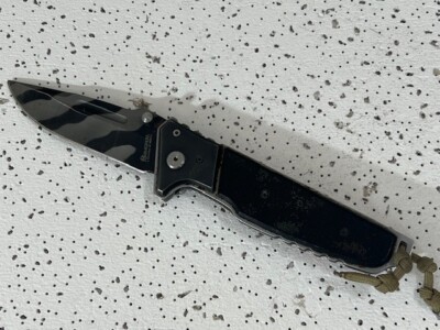 Boker Magnum 440 Stainless Steel Folding Pocket Knife Linerlock 5.5 Close-