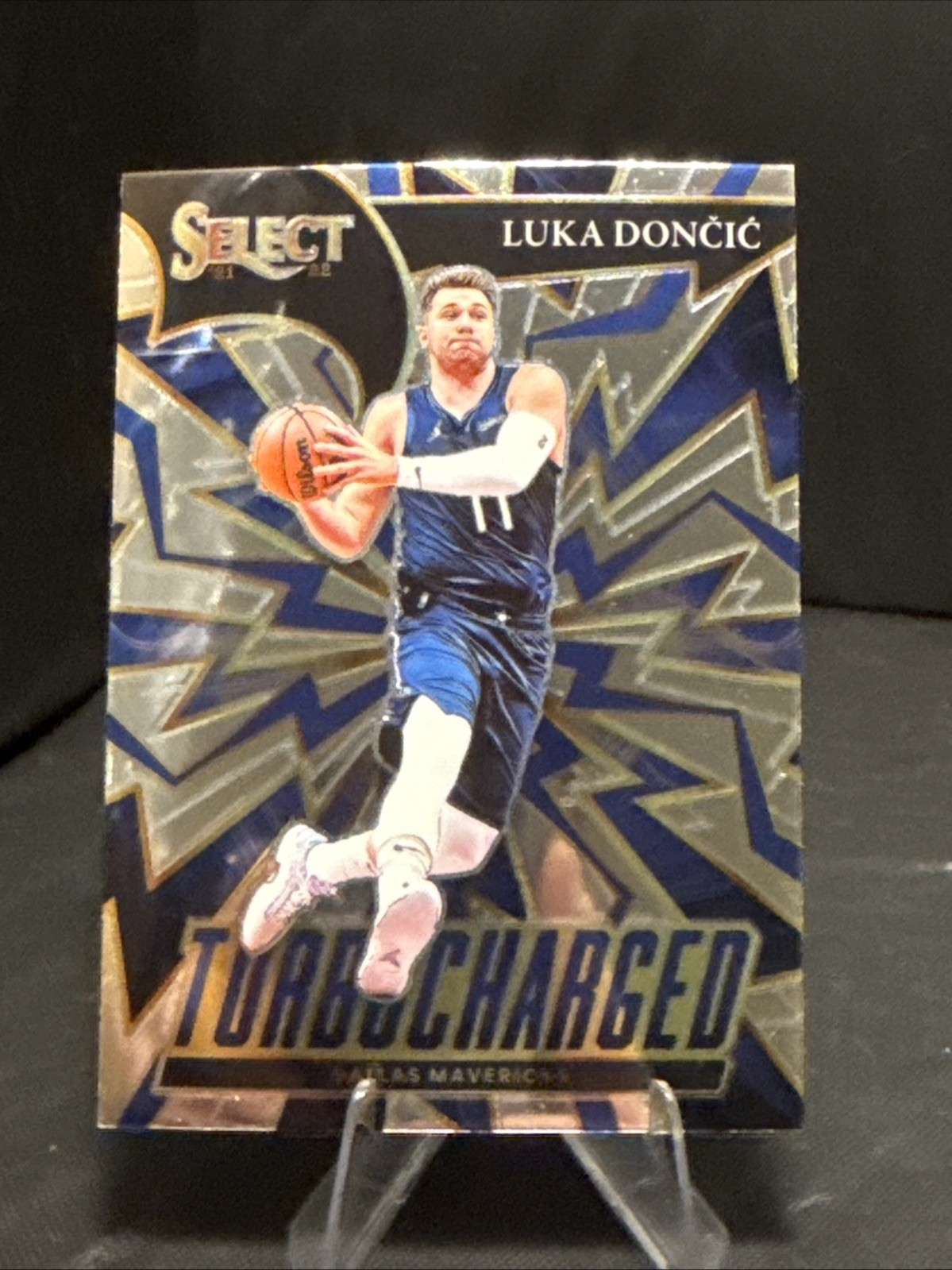Luka Doncic #9 | Basketball Cards 2021 Panini Select Turbo Charged Absolute RARE