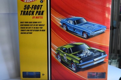 2004 Hot Wheels 50-Foot Track Pack with 2 Cars Hot Bird & 67 Dodge Charger