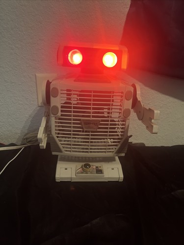 Vintage 1986 Robeson Robo The Fan Oscillating Light Up Eyes
