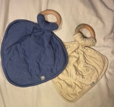Kyte Baby Bamboo Quilted Lovey Bundle Of 2 Wooden Teething Rings
