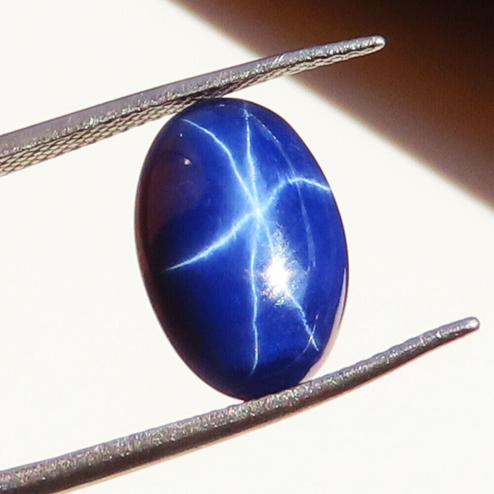 Rare 6.25CT 9x10x5 mm Natural Six Rays Blue Star Sapphire Oval