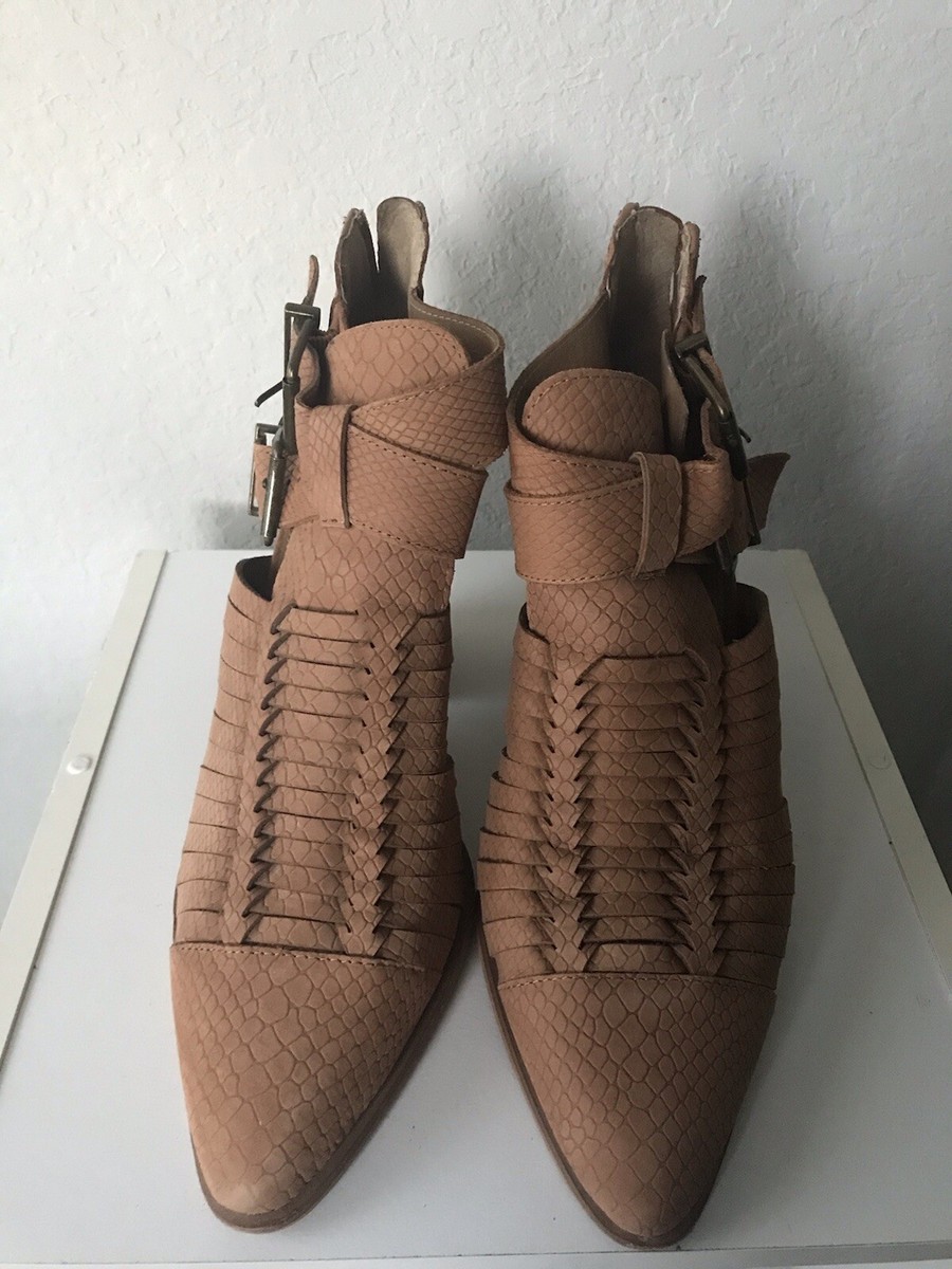 Gianni Bini Wrapped-Up Leather Cut Out Tan Booties Size Preowned