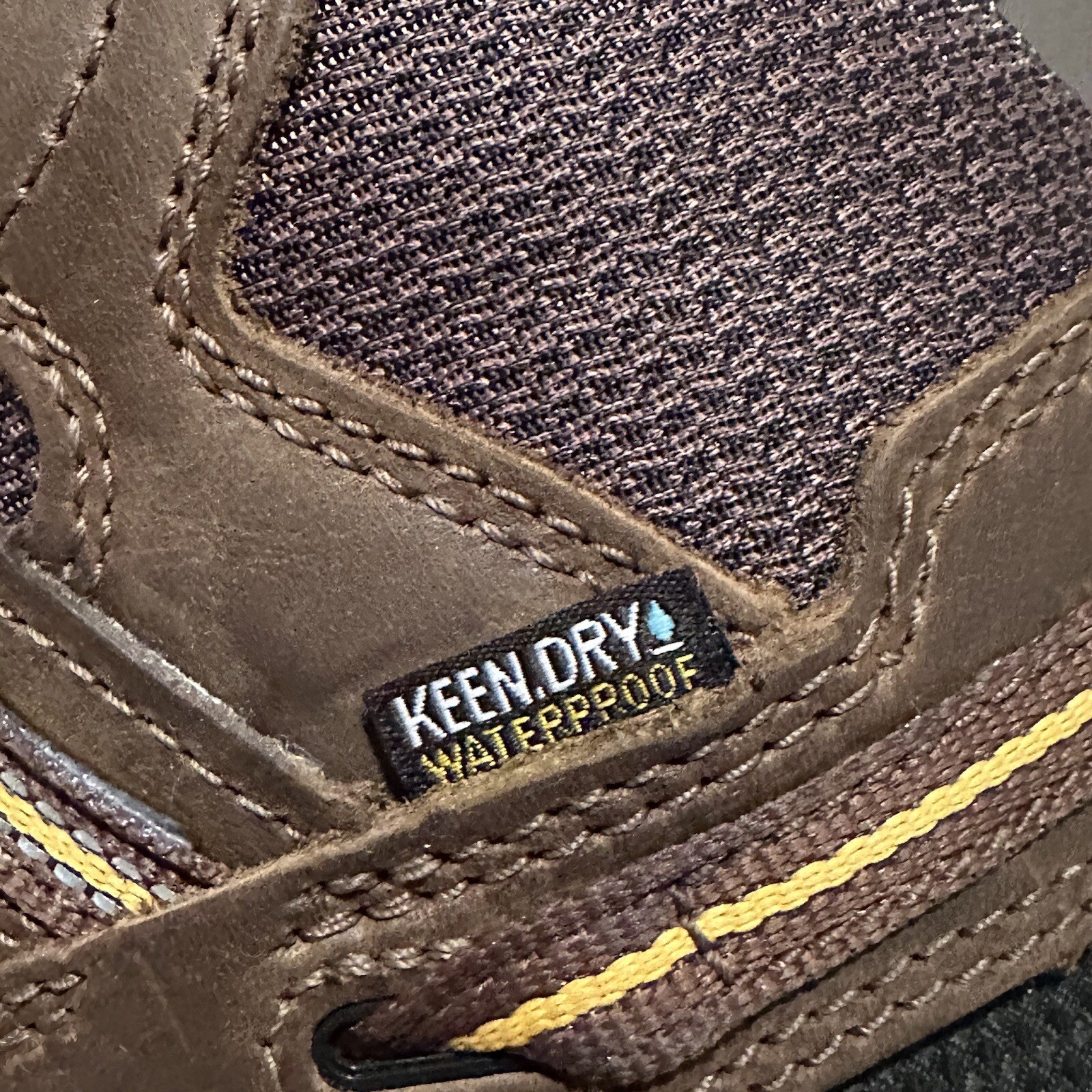 Stivali da lavoro NUOVI KEEN UTILITY da uomo taglia 9 M Braddock punta morbida 1020162 made in USA