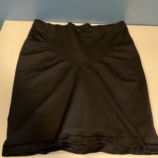 NWT Victoria  s Secret Skirt Shape Wear Seamless Woman  s Black Size Large